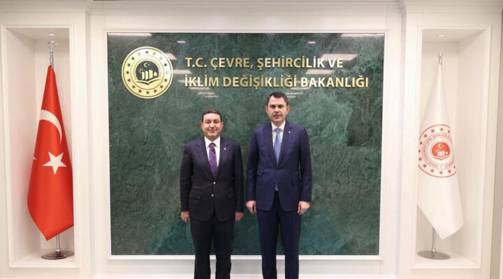 BAŞKAN ÖZYAVUZ BAKAN KURUM’U ZİYARET ETTİ MÜJDELERİ VERDi