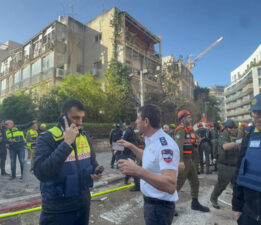 İran, Tel Aviv’i vurdu