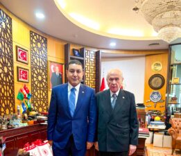 BAŞKAN ÖZYAVUZ DEVLET BAHÇELİ’Yİ ZİYARET ETTİ