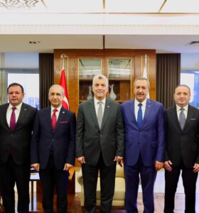 UTSO HEYETİNDEN TİCARET BAKANI ÖMER BOLAT’A ZİYARET