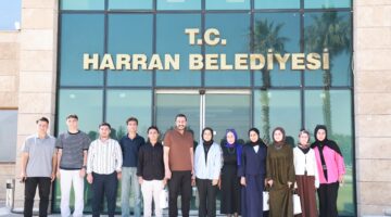 HARRAN BELEDİYESİ DERECEYE GİREN ÖĞRENCİLERİ TABLET İLE ÖDÜLLENDİRDİ