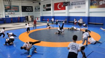 ATA SPORU GÜREŞE YOĞUN İLGİ