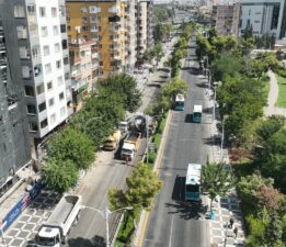 ATATÜRK BULVARI SICAK ASFALTLA YENİLENİYOR